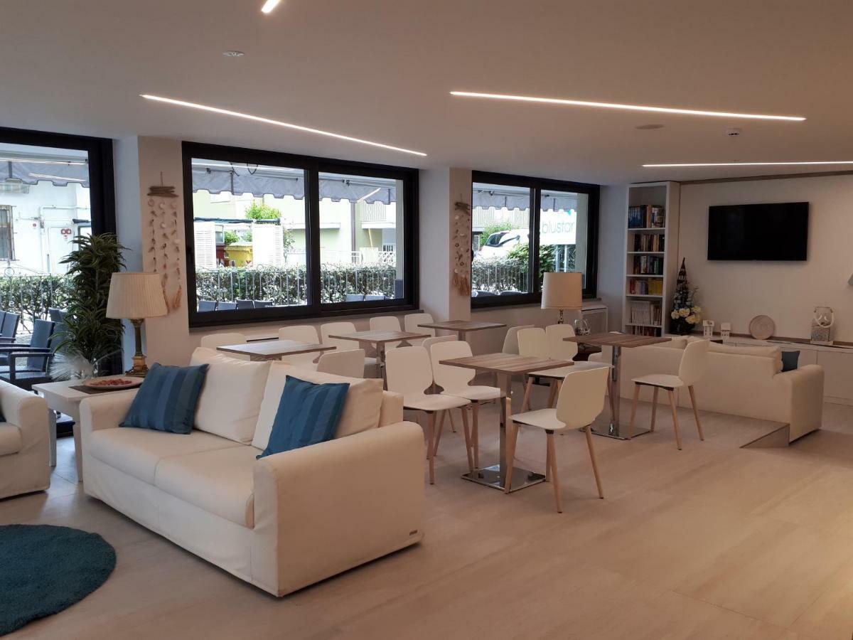 Blu Star Hotel Gabicce Mare Buitenkant foto