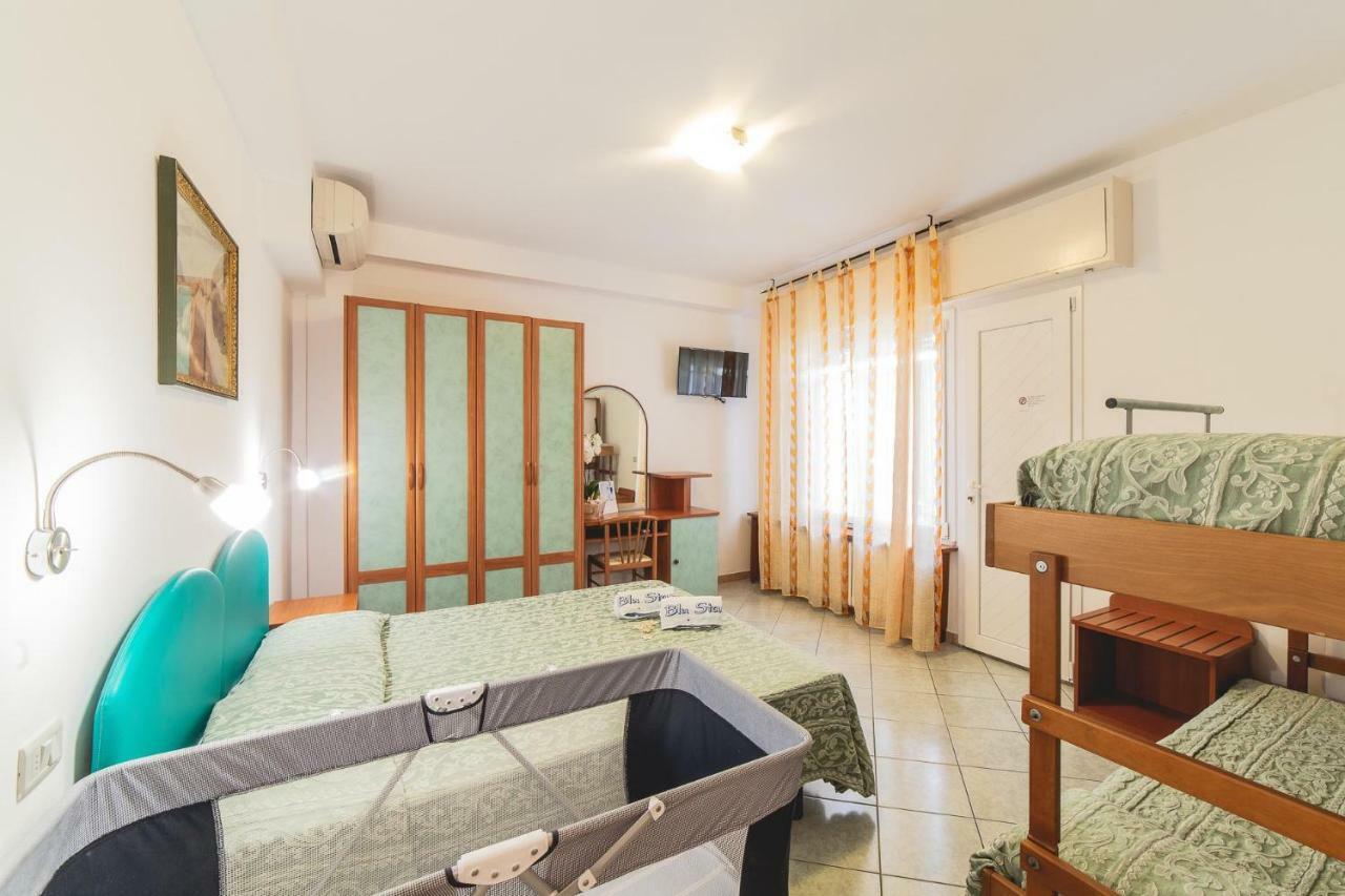 Blu Star Hotel Gabicce Mare Buitenkant foto
